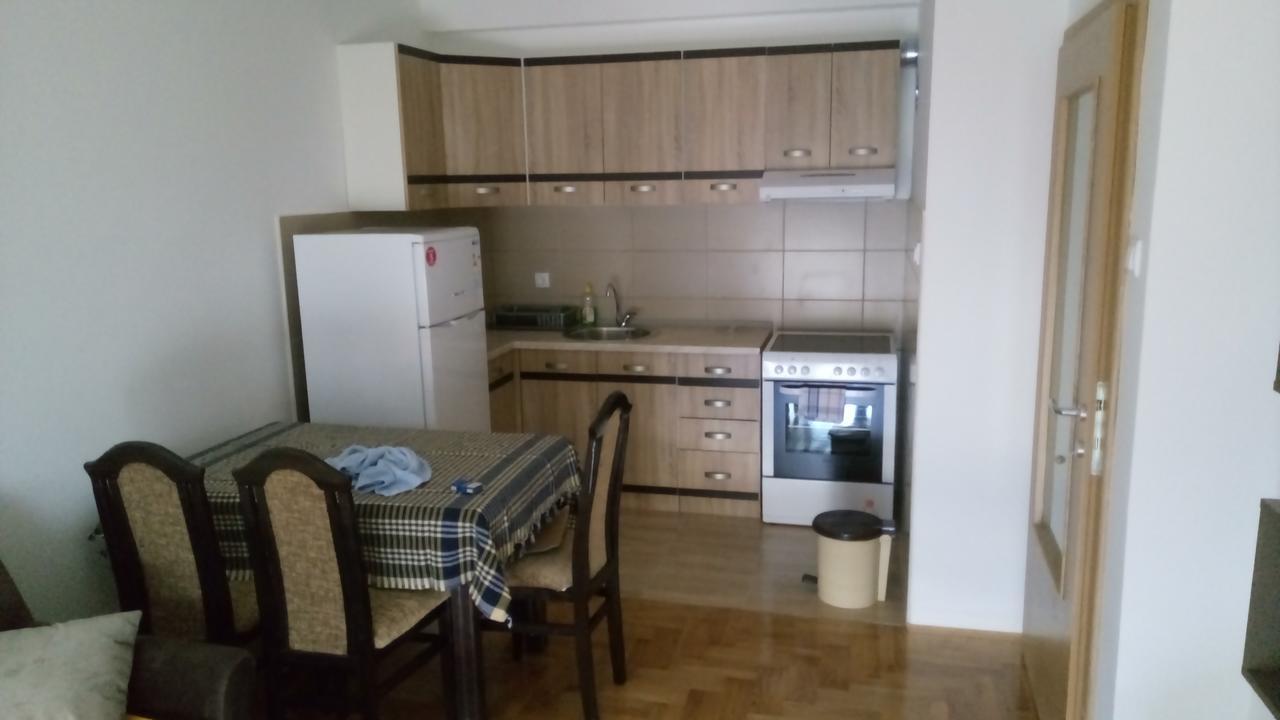 Apartman Требинье Экстерьер фото